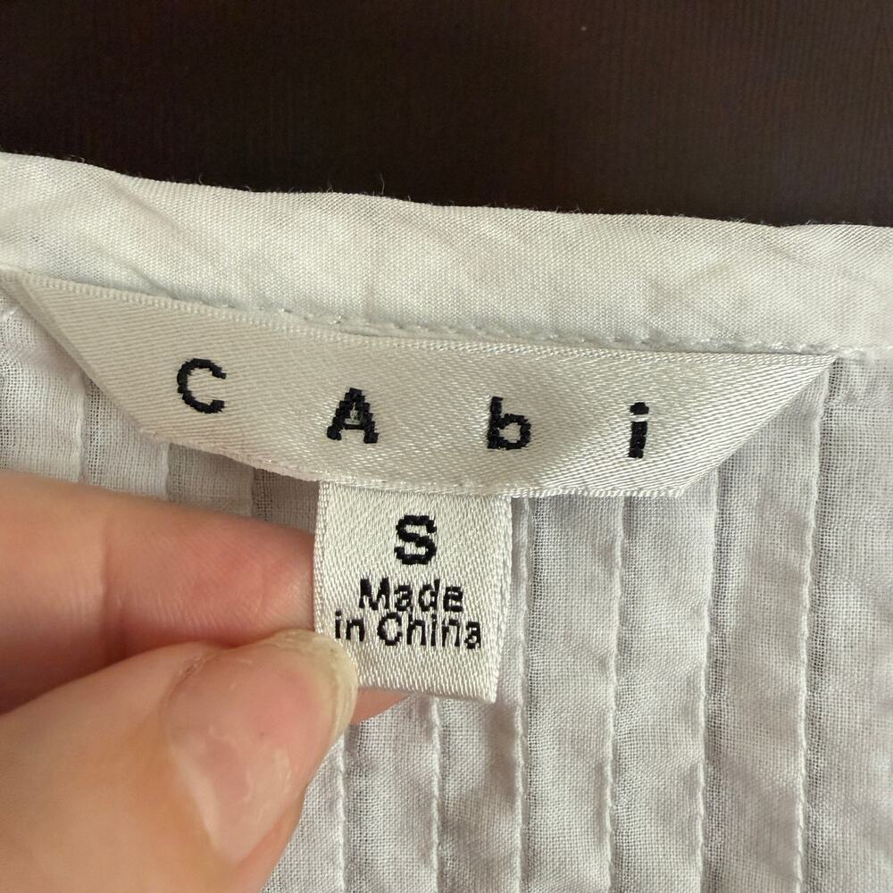 CAbi | Boho White Cotton Pintuck Lace Trim Flyaway Wide Sleeve Blouse Small - Picture 3 of 7